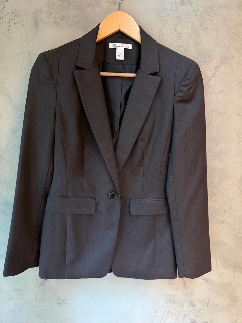 Kenneth Cole New York Dark Brown Single-Button Tailored Blazer; size 0